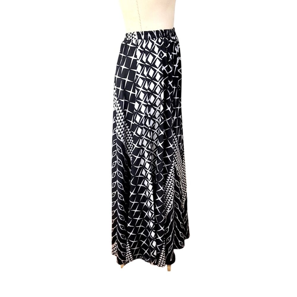 Black and White Maxi Skirt Magic Brand Size Small - Picture 2 of 4